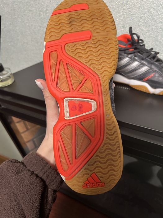 Adidas кросівки 44р