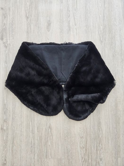 Xale preto de pêlo, de cerimónia