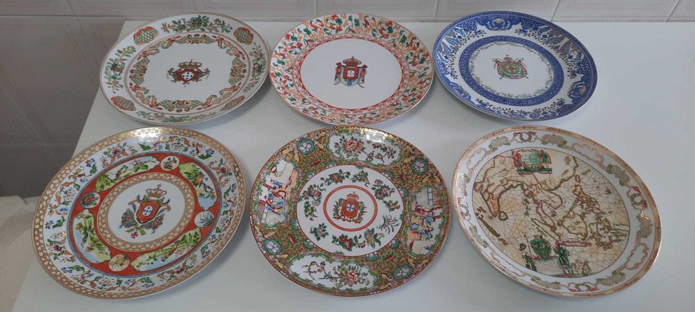Coleção Limitada "Portugal e o Oriente" 6 Pratos de Porcelana com Ouro