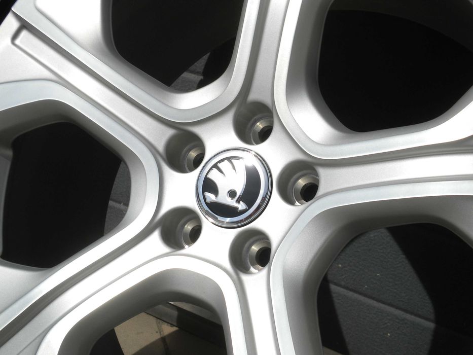 ! Koła letnie aluminiowe 18 5x100 Skoda Kamiq