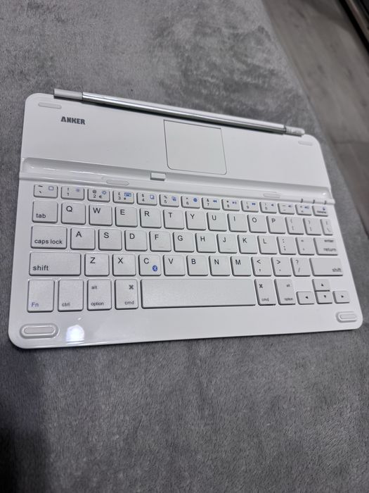 Bluetooth клавиатура Anker для iPad Air / Air 2