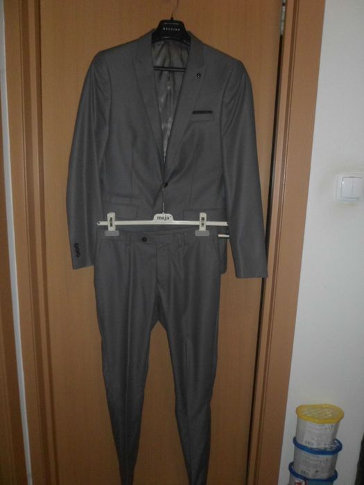 Fato para homem da marca Fórmula Jovem
