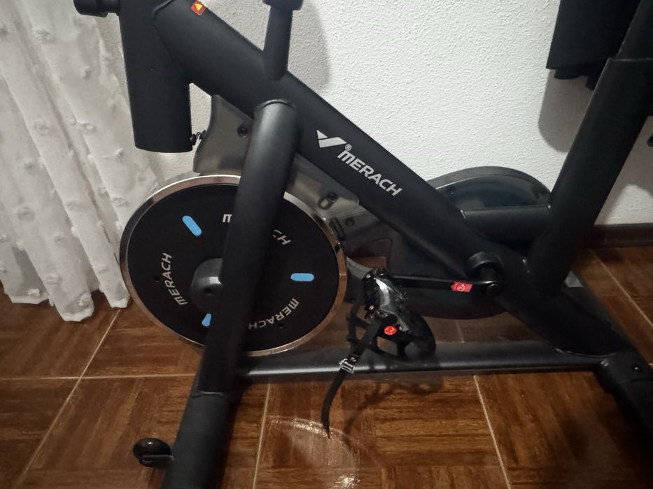 Bicicleta Estática MERACH — Como Nova