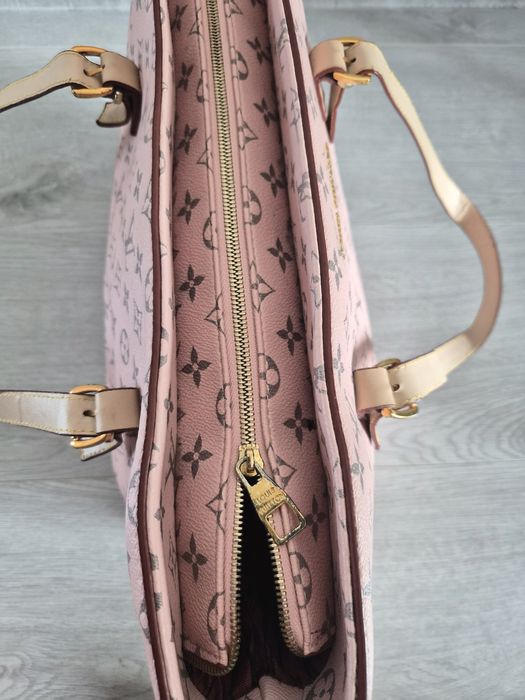 Louis Vuitton rozowa klasyczna shopperka