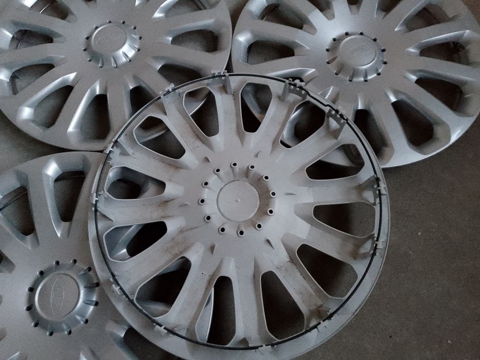 Kołpaki ford 15 fiesta