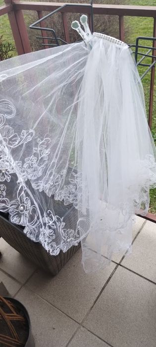 Piękny welon ślubny