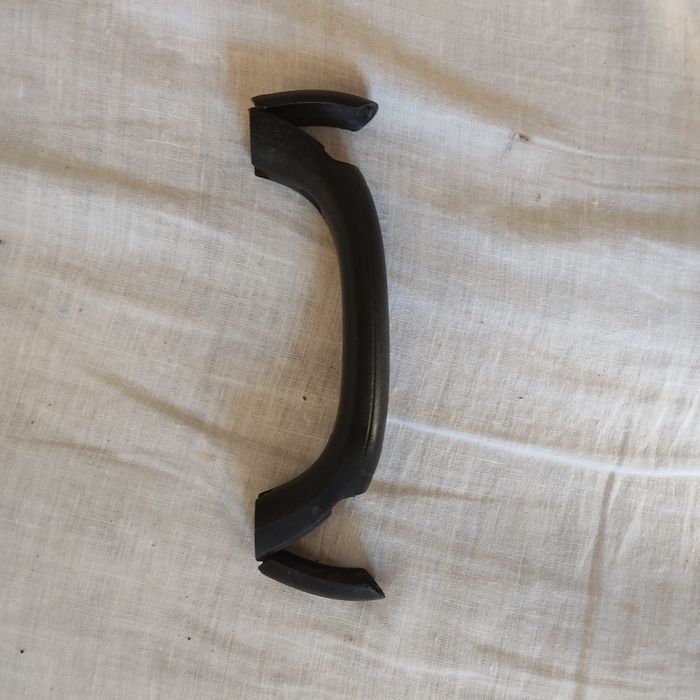 Ручка в салон автомобиля