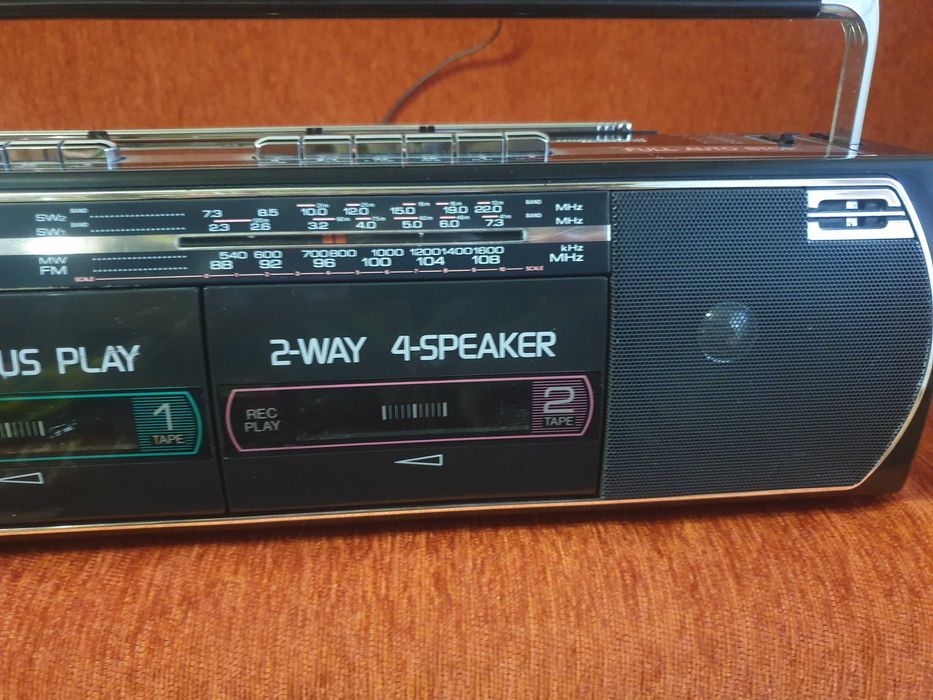 Магнитола Sharp.Aiwa