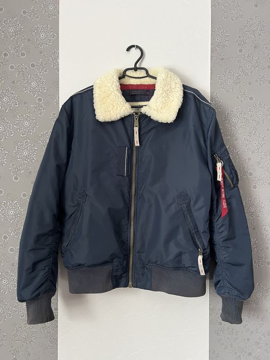 Бомбер Alpha Industries