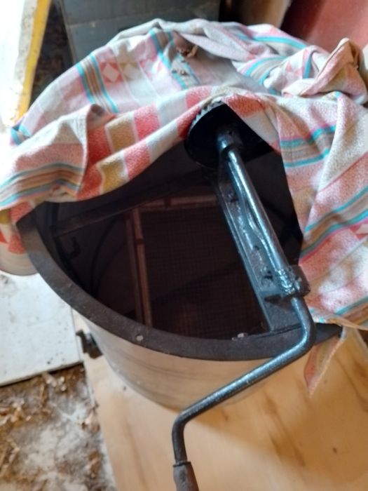 Продається Пасіка повністю .