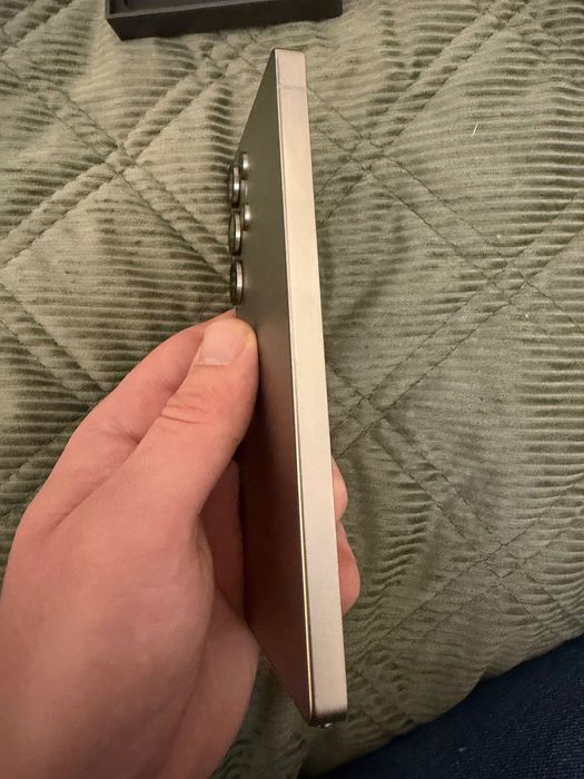 Samsung Galaxy s25 ultra 12/256