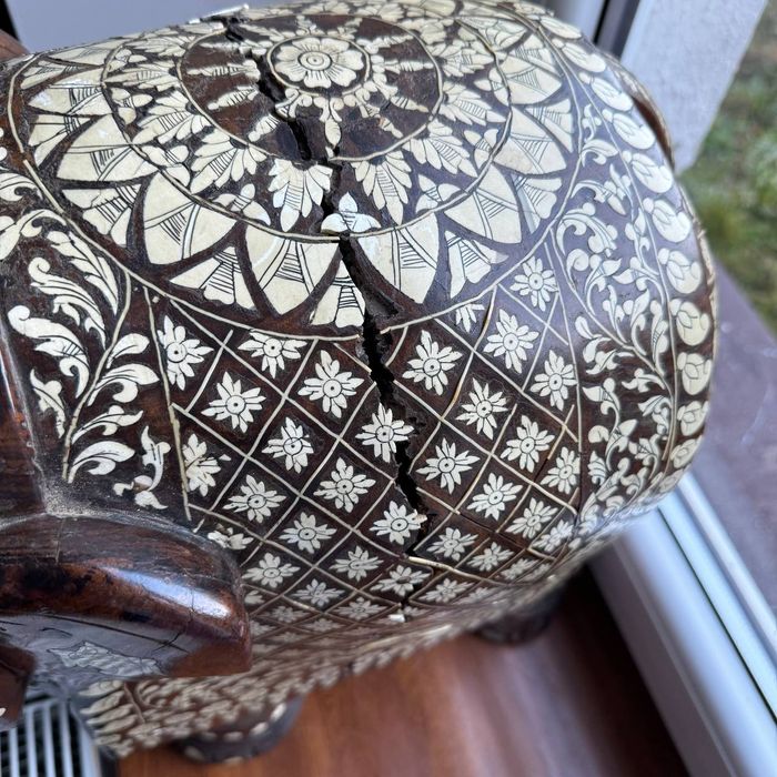 Antyczny indyjski słoń - Rzeźba - inkrustacja z kości 27 kg