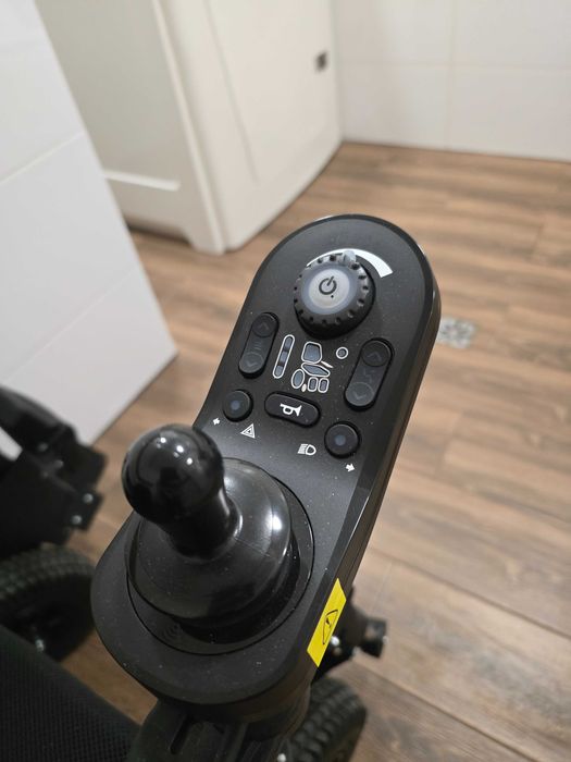 Elektryczny wózek inwalidzki Vermeiren Forest 3