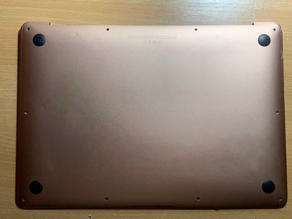 MacBook Air A2179 Gold Rose разбор (батарея топкейс клавиатура)