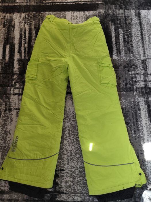 Spodnie narciarskie plus kask