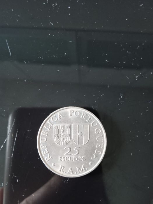 Moeda 25 escudos 1984 10 anos 25 de Abril