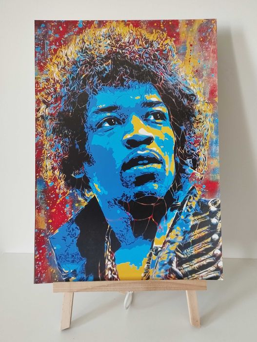 Posters Ayrton Senna, Steve McQueen, Bowie, Zeca Afonso, Jimi Hendrix.