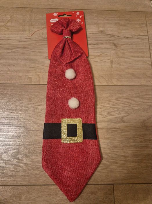 Czapka i krawat Mikołaja