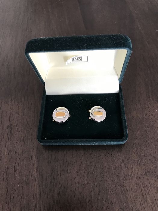 Botões de punho prateados e dourados NOVOS com caixa