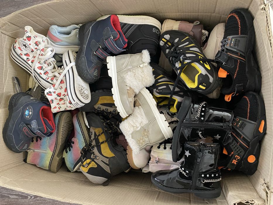 Опт взуття з Європи мікс всі сезони  15кг-33пари -першого сорту