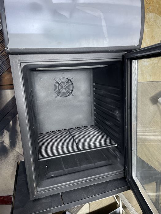 Продам барний холодильник