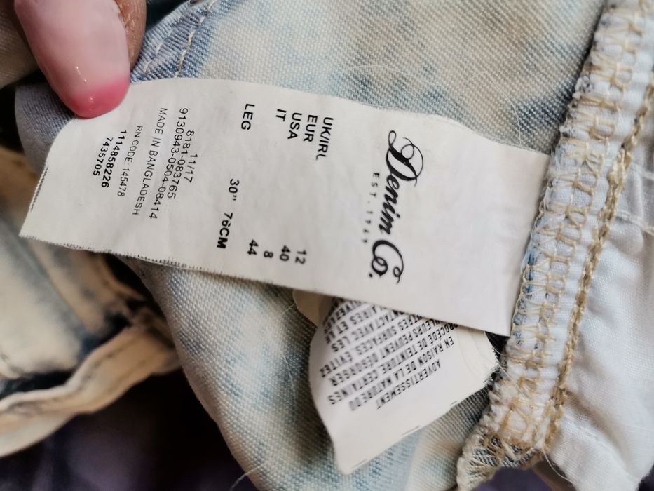 Jasne spodnie rozm 40