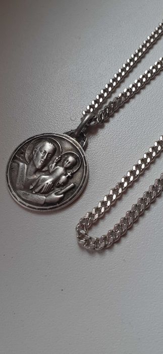 Zawieszka sygnowana A. PENIN z łańcuszkiem dł. 80 cm Srebro antyk.
