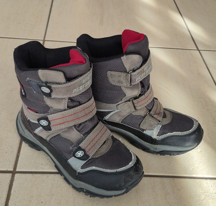 Buty zimowe, kozaki na rzepy rozmiar 39