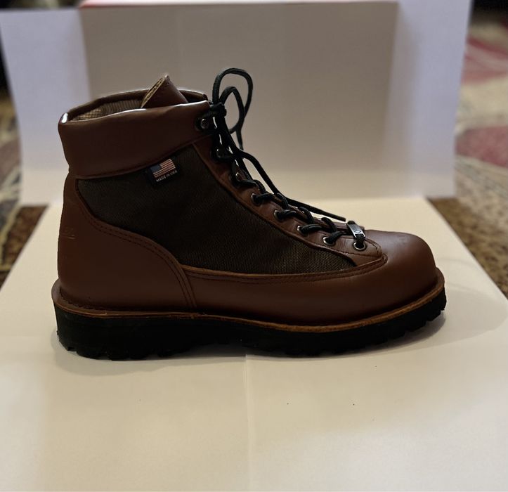 DANNER LIGHT CEDAR BROWN , Model : 30457 . [ made in USA ]