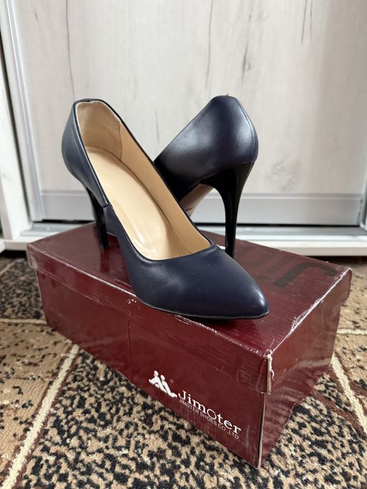 Туфлі - лодочки, 37 розмір