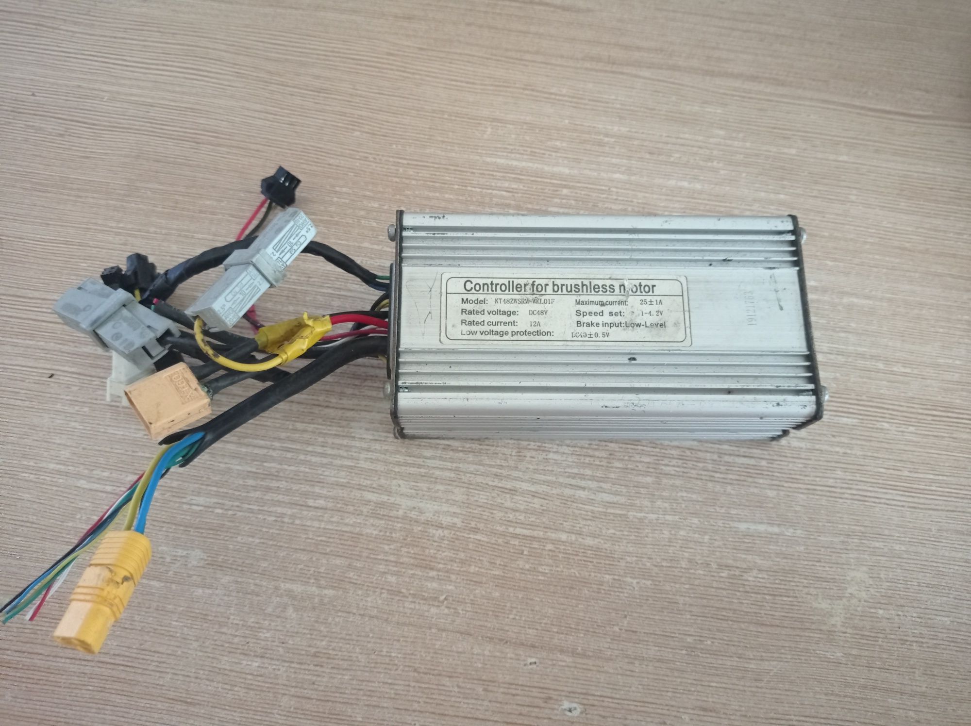 Контроллер самокат 48v 1000w читайте описание.: 700 грн. - Прочие виды ...
