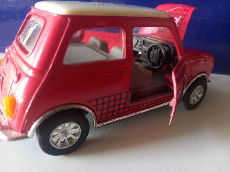 Morris mini (miniatura)
