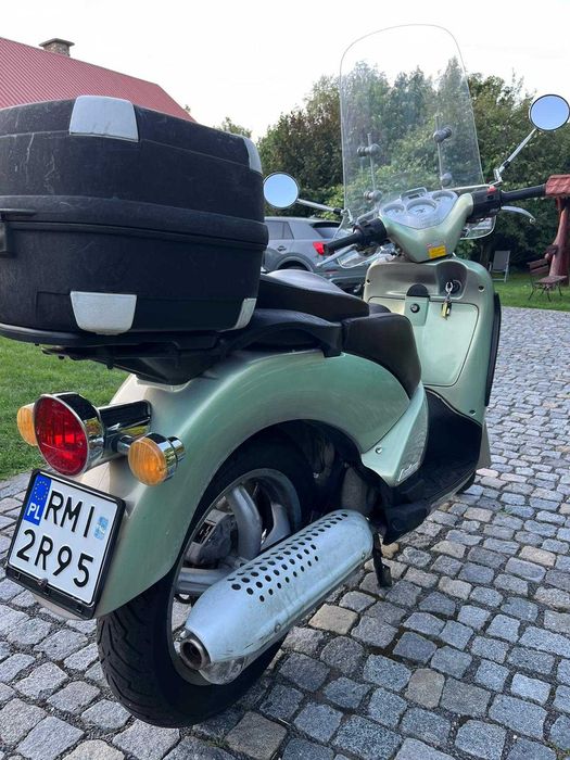 Włoski skuter Aprilia Scarabeo 150