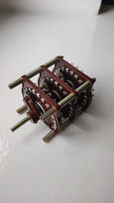 Переключатель ПЩ-15П3Н1