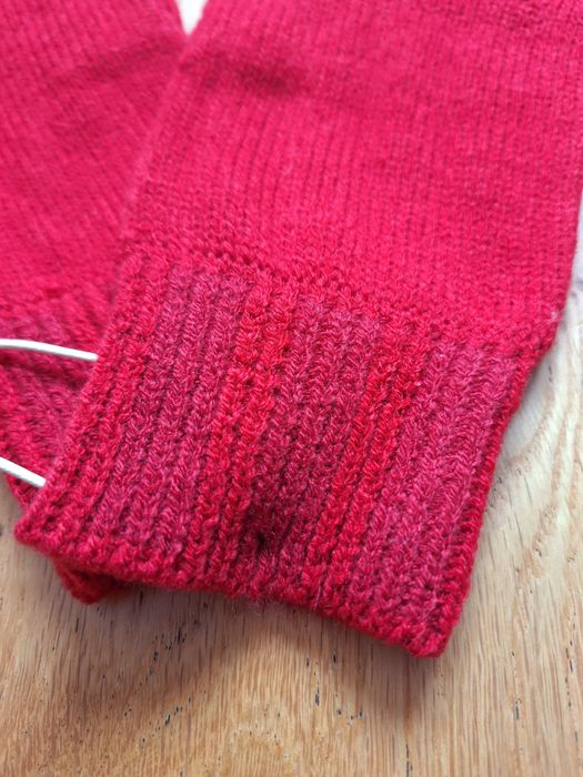 Czerwone rękawiczki adidas  v logo grove knit gloves