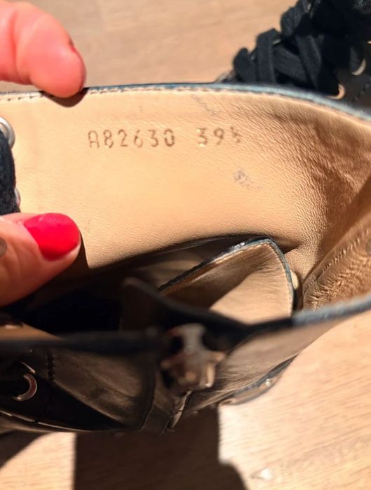 czarne, wiązane i na zamek botki Sergio Rossi, rozmiar 39