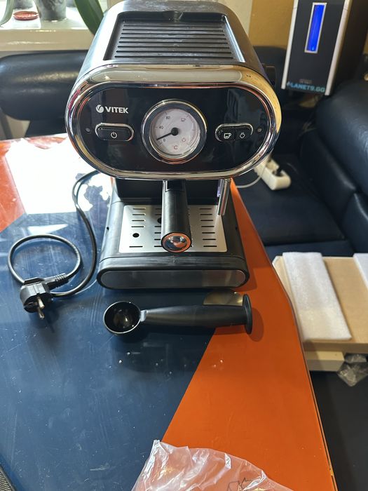 Кавоварка VITEK VT1525BK
