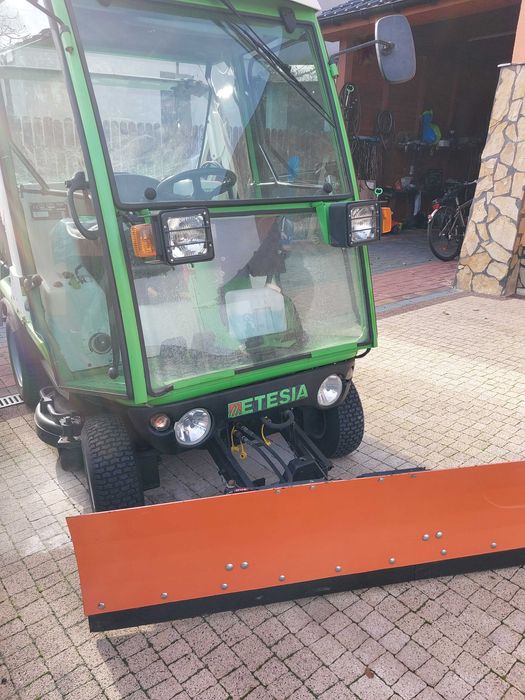 Etesia 124DX    4X4 faktura Vat z kabina ogrzewana