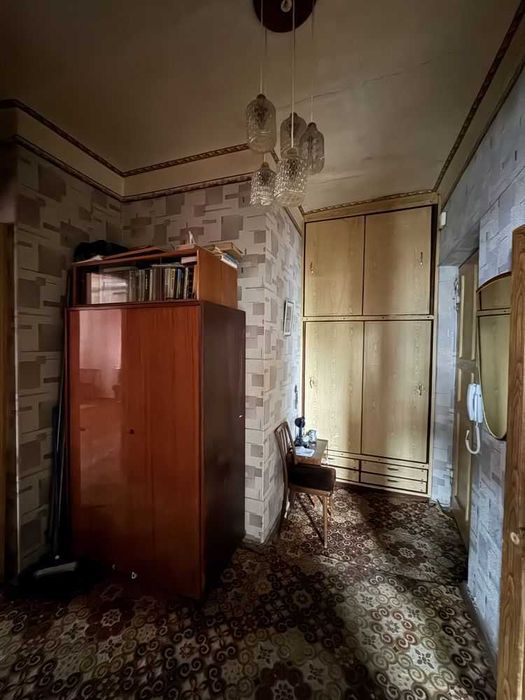 Продам 2к квартиру у центрі біля парка Шевченка вул.Сергія Єфремова