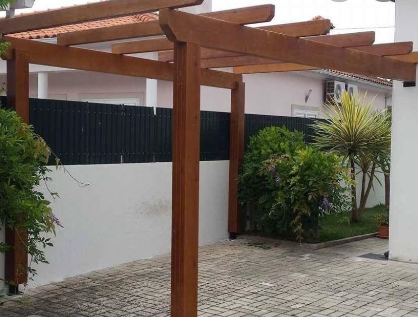 Deck de Madeira e pergolados