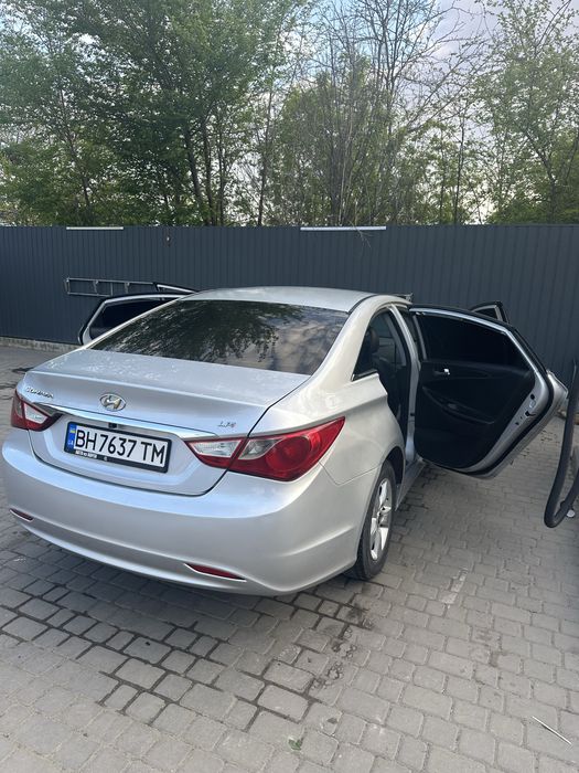 Hyundai sonata yf