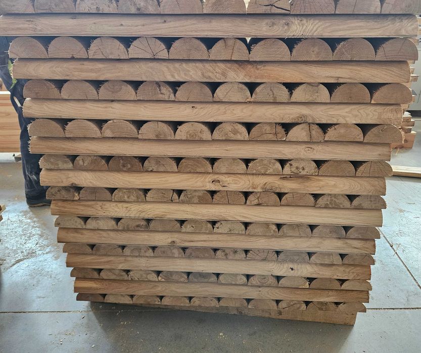 Palisada dębowa, połówki, murek oporowy drewniany, paliki melioracyjne