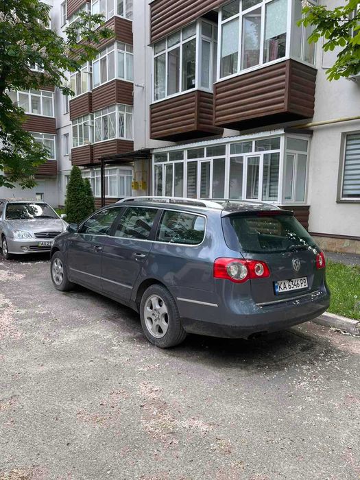 Продам отличное Авто фольцваген Пассат Универсал!