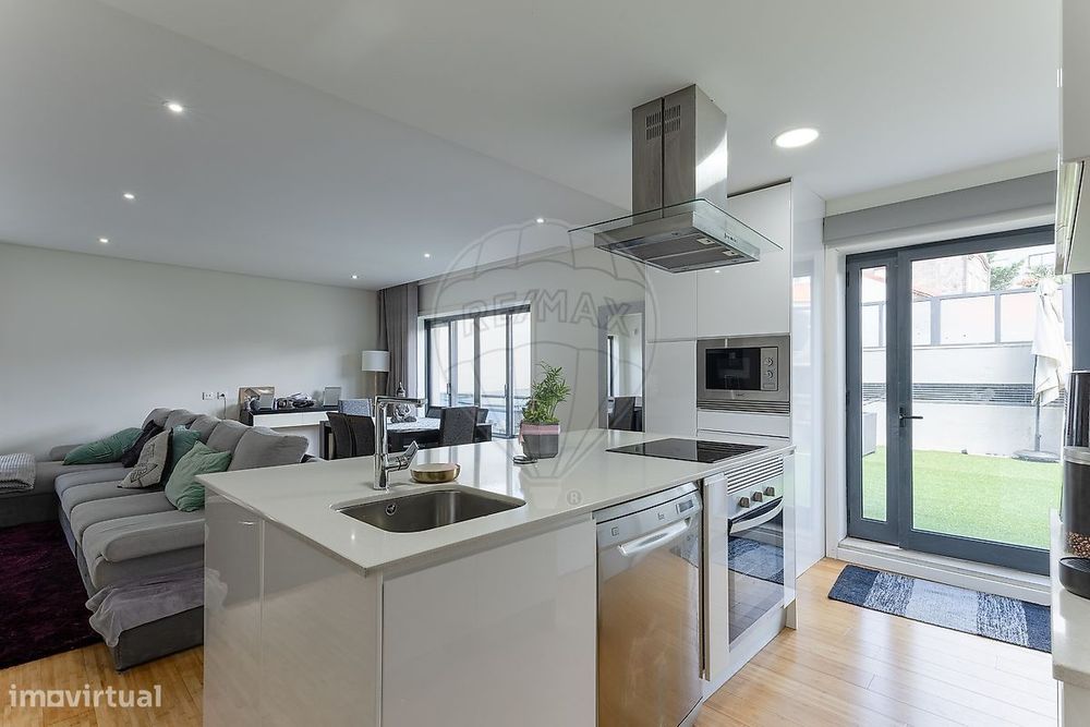 Apartamento T2 para venda — Rio Tinto, Porto