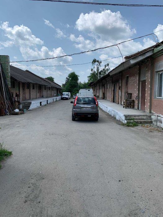 Складські приміщення