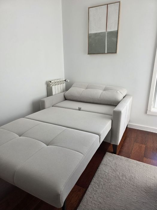 Sofá-cama em excelente estado (preço original:495€)