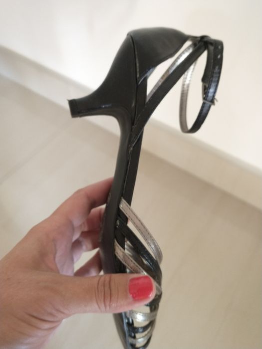 Buty 40 sandały marische