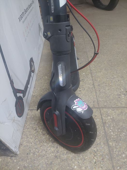 Електросамокат Xiaomi Electric Scooter Pro 4