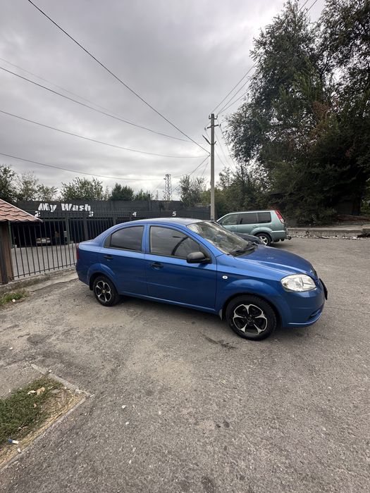 Продам Shevrolet Aveo 2010 год