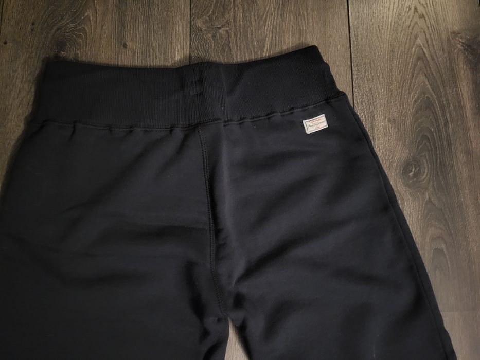 Spodnie dresowe Peak Performance ocieplane na zimę